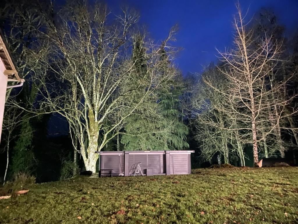 Le Tilleul De Bressolles Brassac  Bagian luar foto
